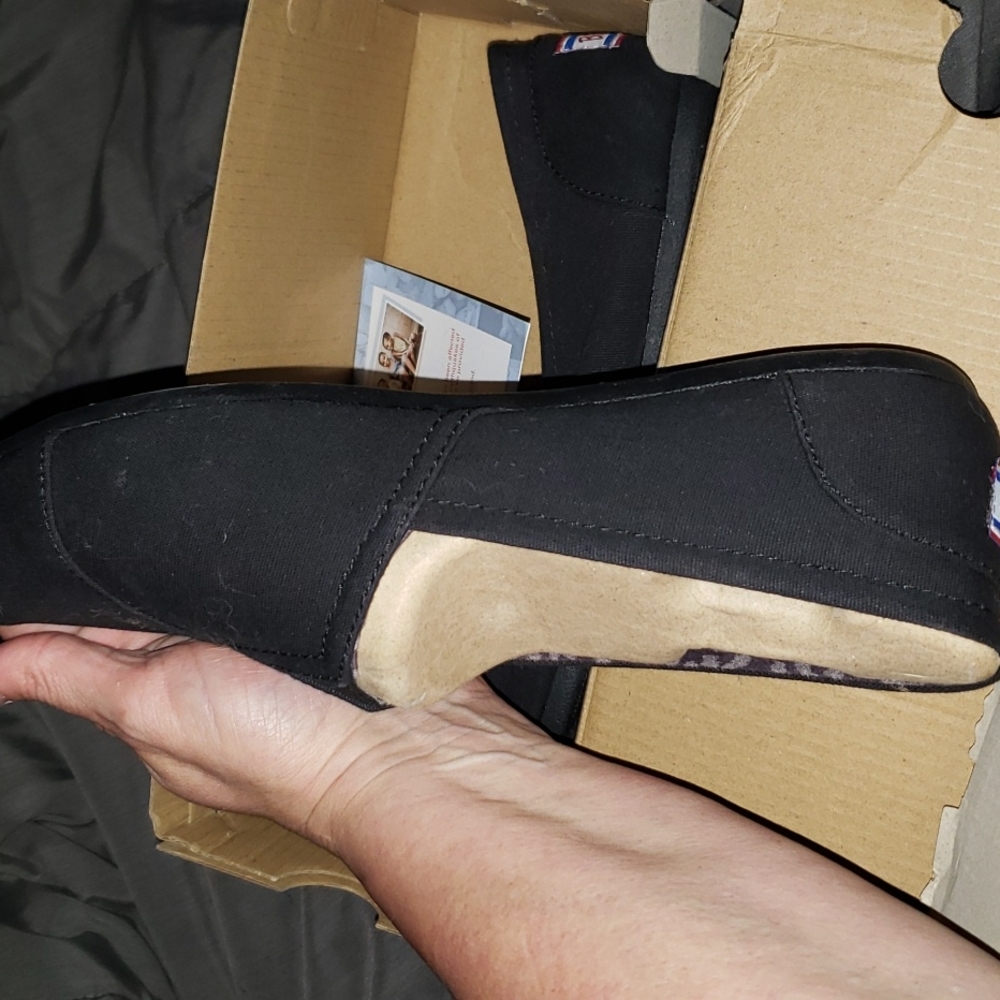 Black Bobs size 8